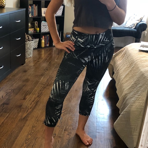 Old Navy Active leggings - Picture 2 of 4